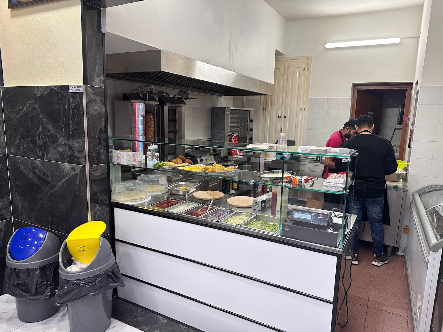 HELLO SAJID DONER KEBAB BURGER · Foto 1